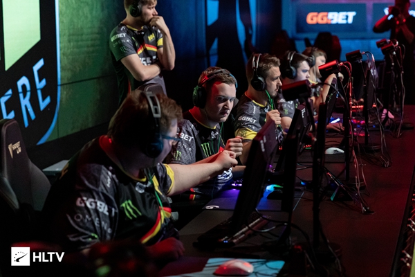 尤其是在几 尤其是在几