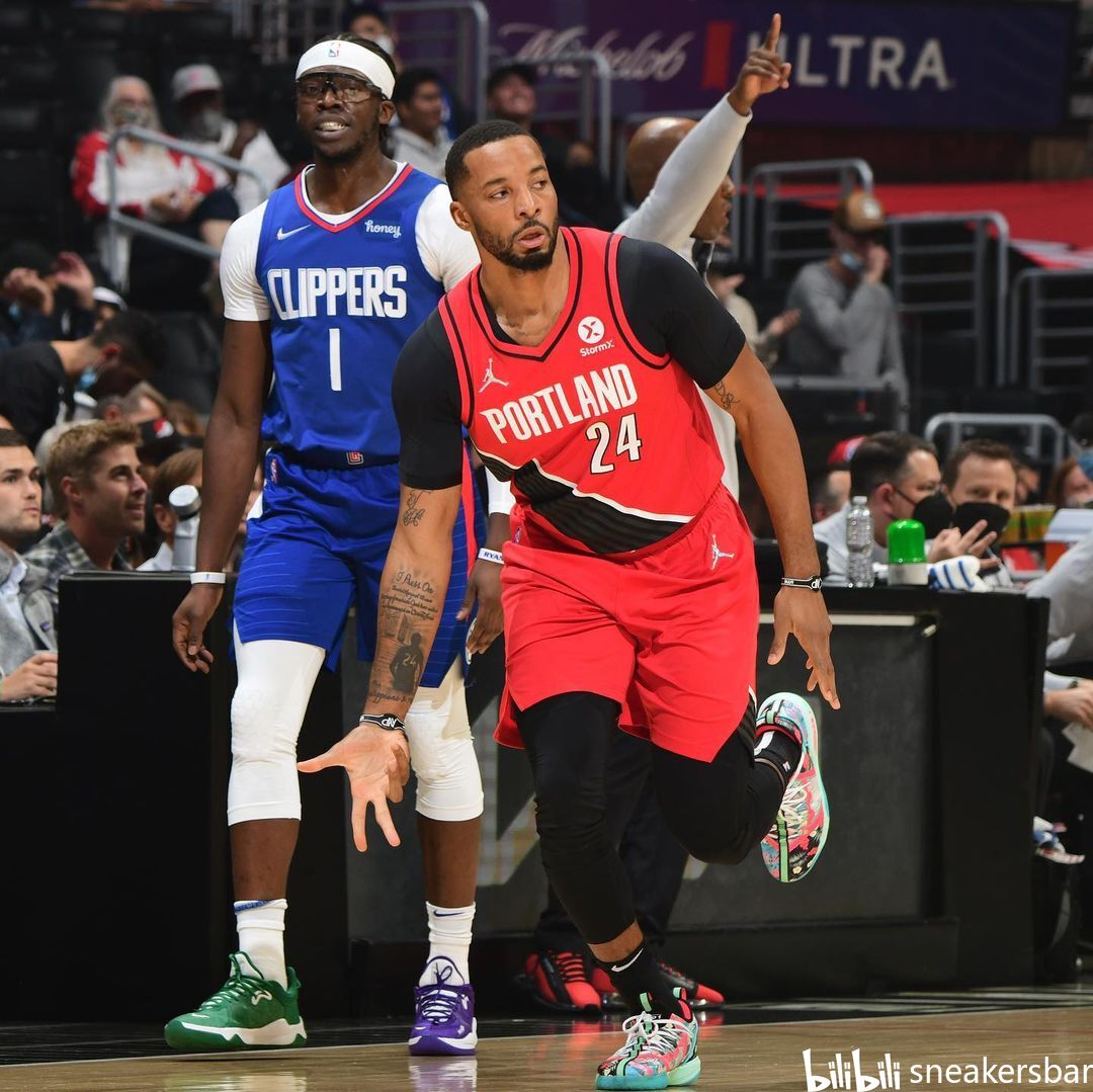 不妨从两队 不妨从两队